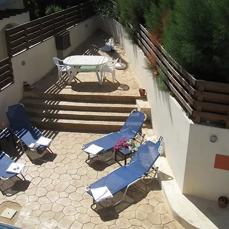 Paradiso بروتاراس